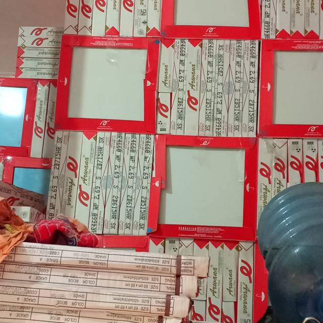 KERAMIK 40/40 PUTIH M - WHITE ARWANA 4660 PUTIH