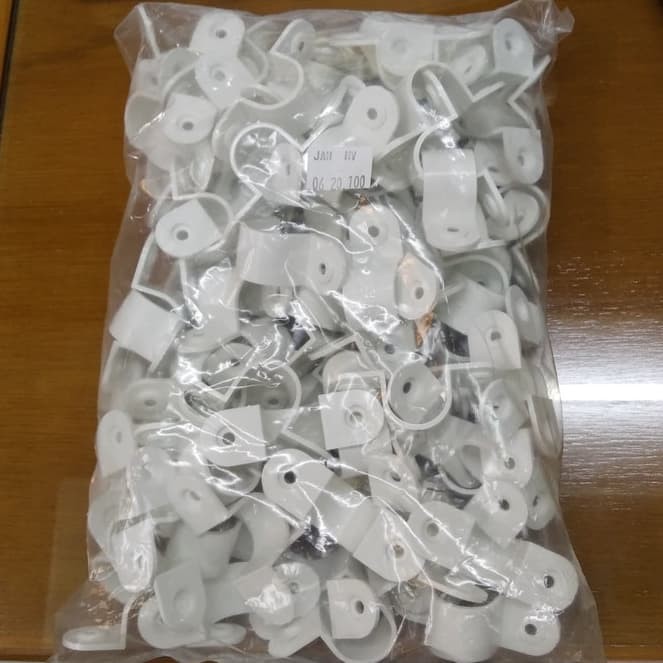 KLEM CONDUIT 20MM PUTIH