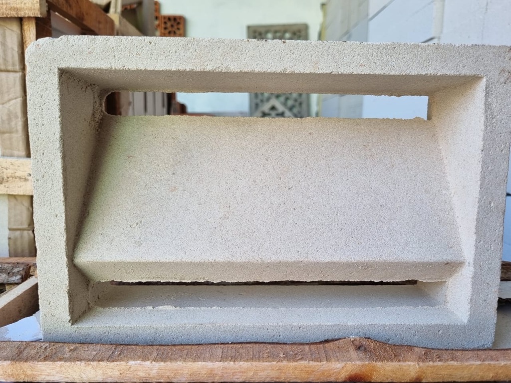 LOSTER PUTIH 20/30 JALUSI - 1 CRATE = 5BJ
