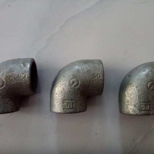 Knee Besi Galvanis ¾" (AA)