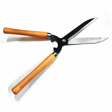 [1912042] GUNTING TAMAN GG KAYU