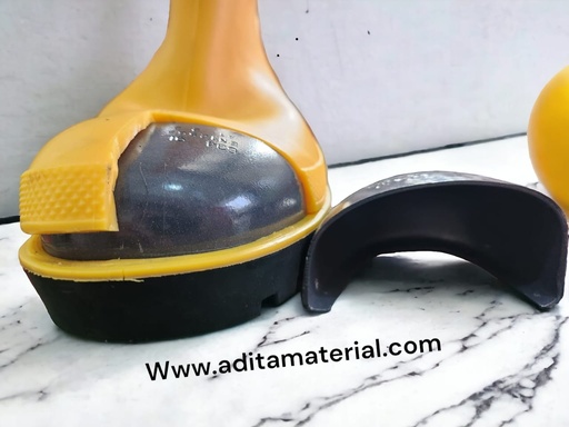 SEPATU BOAT KAKI BAJA karet ujung besi steel No. 42 (AA)