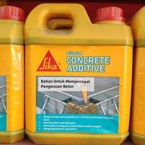 [2109014 (AA)] SikaCim® Concrete Additive 900ml - Sika obat cor  (AA)