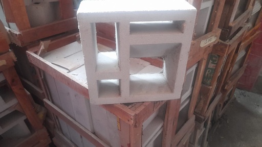 [130820251004 (AA)] LOSTER PUTIH 20/20 LUBANG 4- DIMENSION (1CRATE=10BJ)